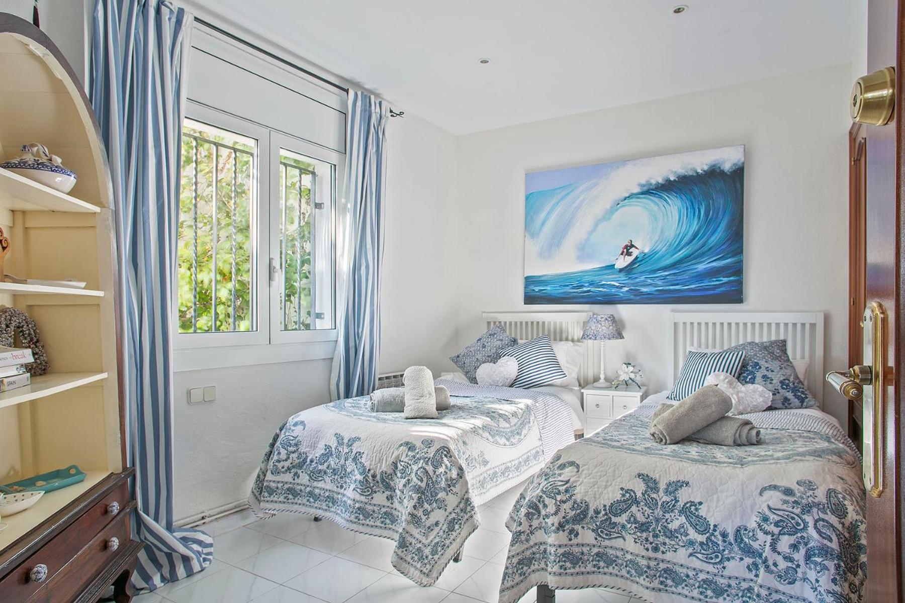 House With Amazing Views , Overlooking The Festival Town Of * Sitges